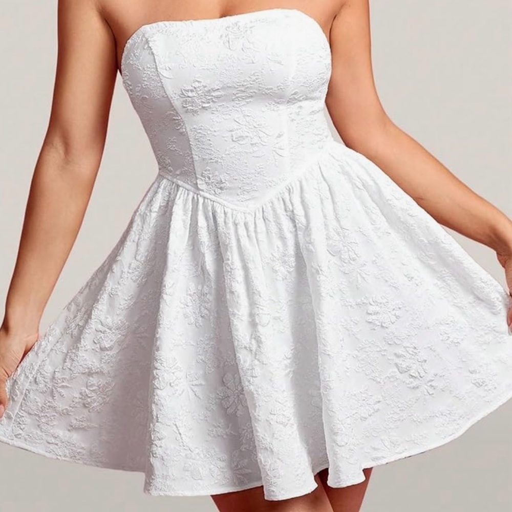 Strapless White Baroque Mini Dress in Petite Large - Picture 4 of 9
